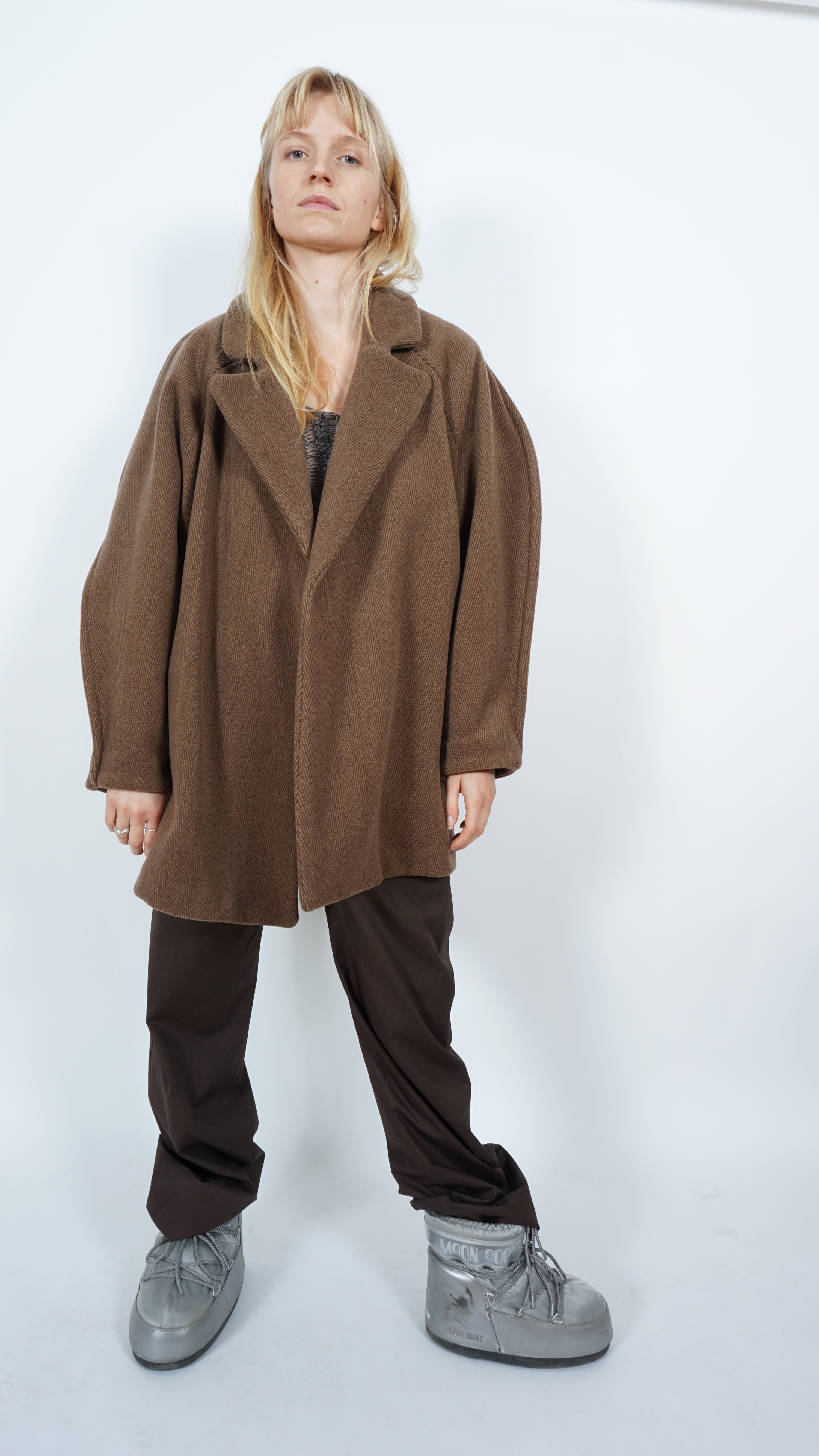Circle wool jacket by Bettina Bakdal