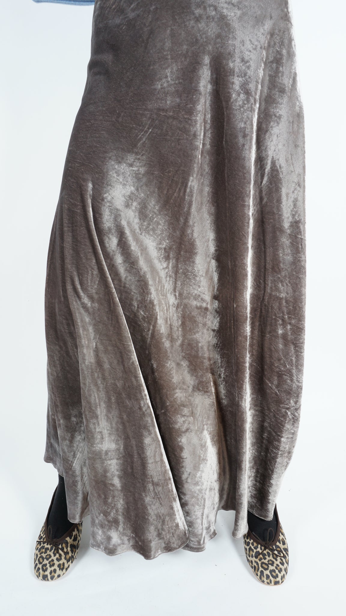 Silk velour skirt by Sabine Poupinel