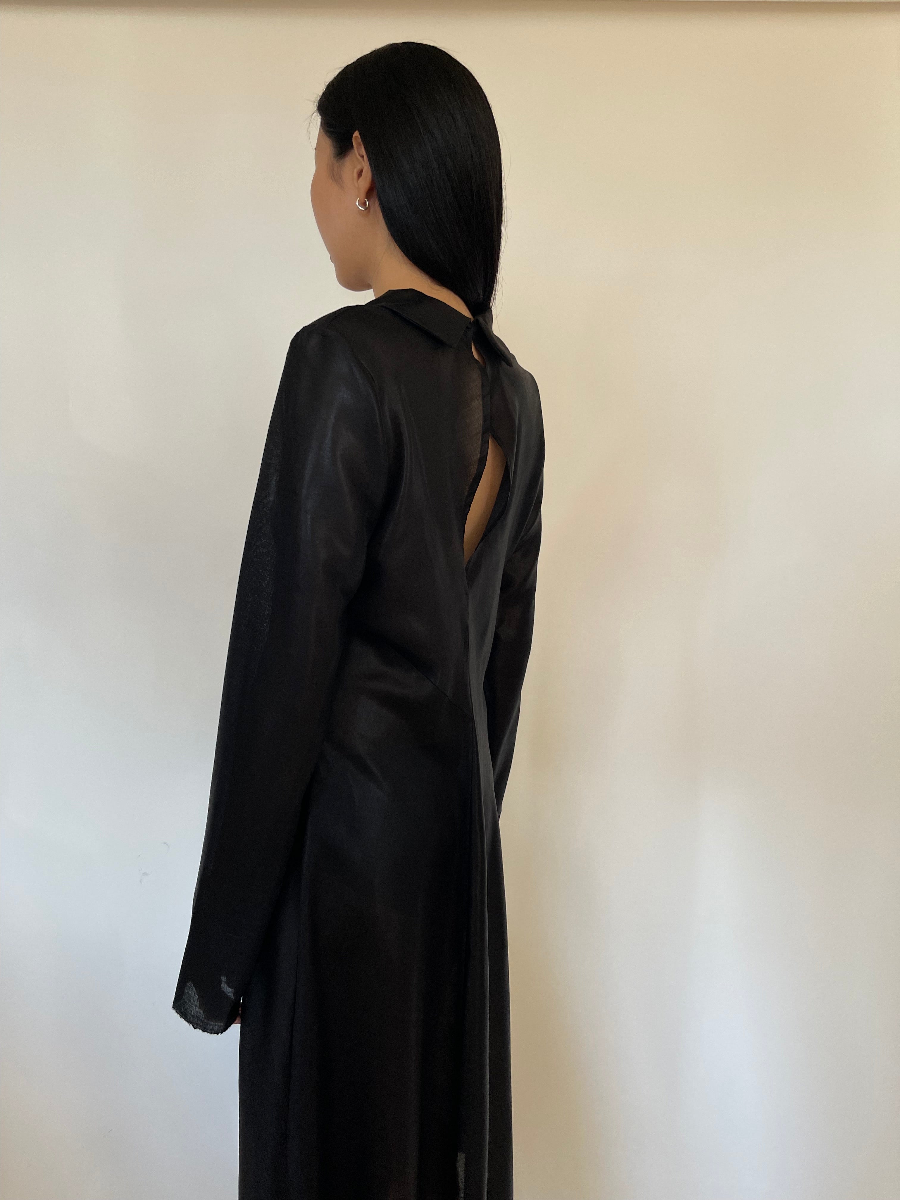 Sleeve dress by Sabine Poupinel